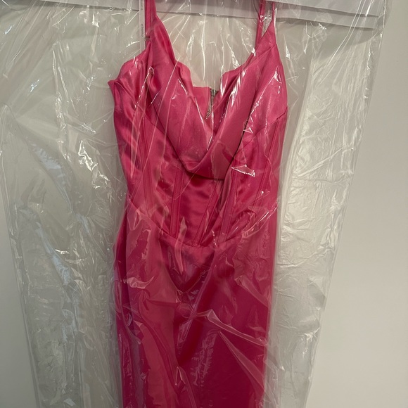 Hot Pink Dress/Gown - Picture 4 of 5